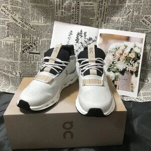 On Cloud Women's Cloudnova Fitness Sneakers